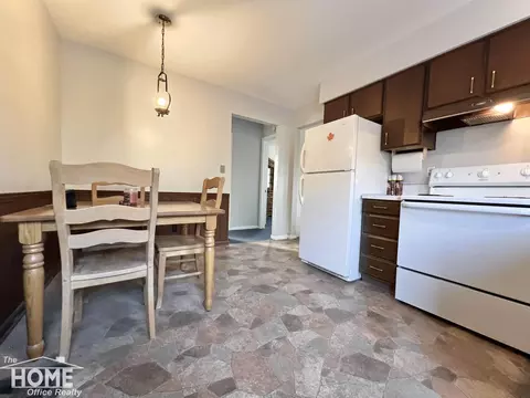 Dining - 202 Middleton, Owosso, MI 48867 photo 1 of 2