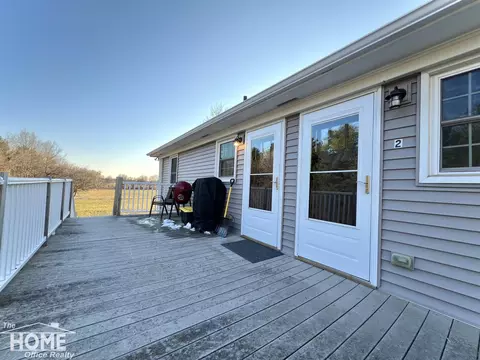 Exterior - 202 Middleton, Owosso, MI 48867 photo 13 of 26