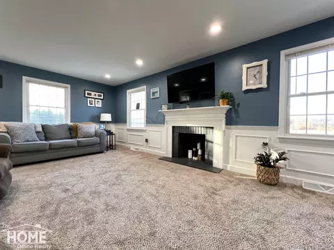 Living - 202 Middleton, Owosso, MI 48867 photo 5 of 13
