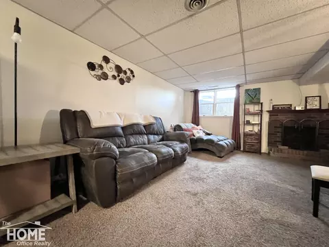 Living - 202 Middleton, Owosso, MI 48867 photo 11 of 13