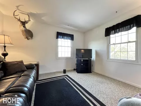 Living - 202 Middleton, Owosso, MI 48867 photo 9 of 13