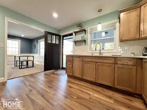Kitchen - 202 Middleton, Owosso, MI 48867 photo 2 of 11