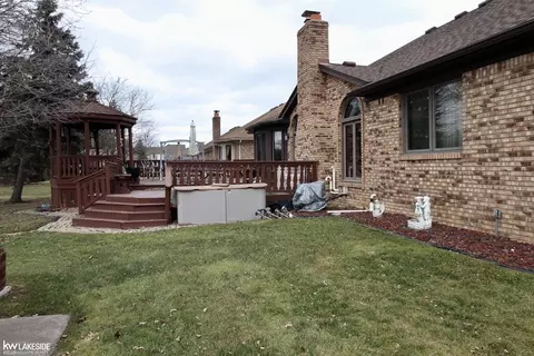 Exterior - 46259 Butte, Macomb, MI 48044 photo 6 of 7
