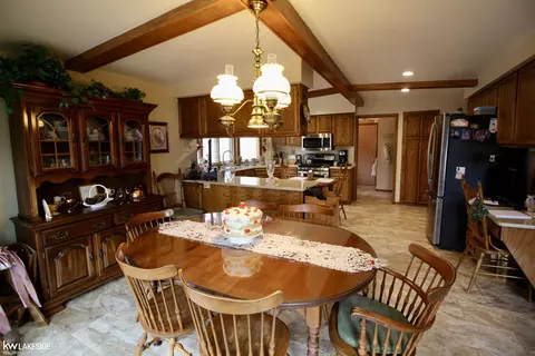 Dining - 46259 Butte, Macomb, MI 48044 photo 2 of 2