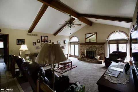 Living - 46259 Butte, Macomb, MI 48044 photo 2 of 4