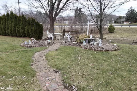 Exterior - 46259 Butte, Macomb, MI 48044 photo 3 of 7