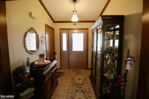 Entry Way - 46259 Butte, Macomb, MI 48044 photo 1 of 1