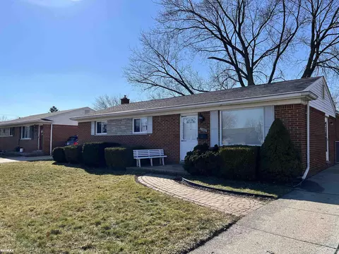 33869 Fraser, Fraser, MI 48026