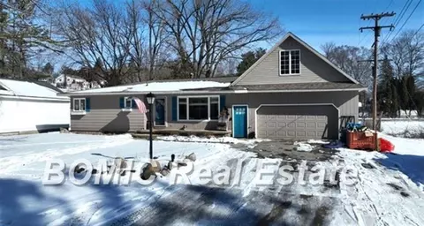 110 Spruce, Vassar, MI 48768