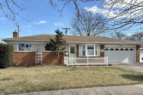 32022 Bunert, Warren, MI 48088