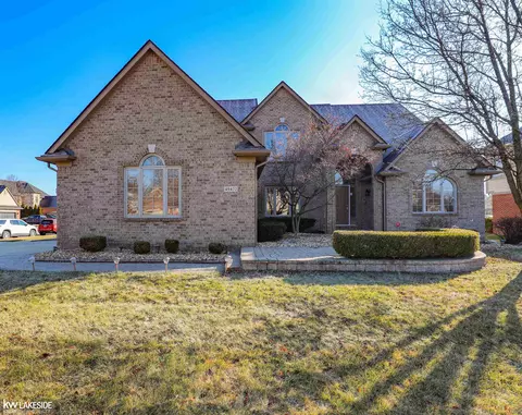 49472 Yale, Macomb, MI 48044