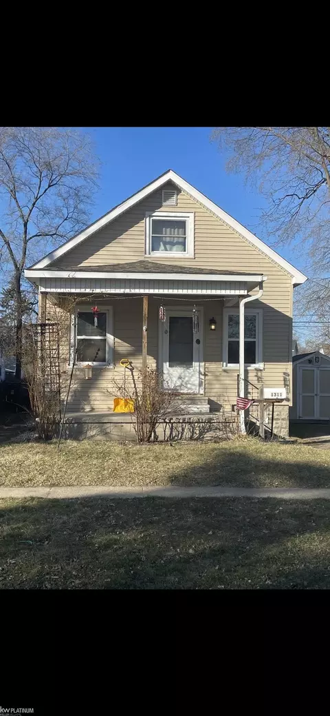1311 Nelson, Port Huron, MI 48060