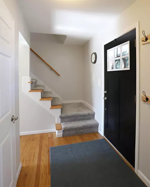 Entry Way - 5383 Applehill, Flushing, MI 48433 photo 1 of 1