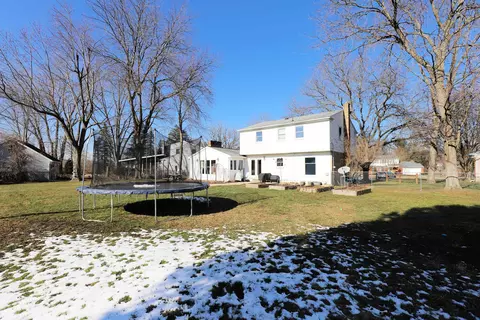 Exterior - 5383 Applehill, Flushing, MI 48433 photo 5 of 11