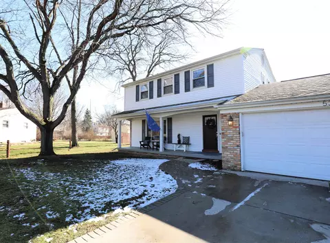 Exterior - 5383 Applehill, Flushing, MI 48433 photo 10 of 11