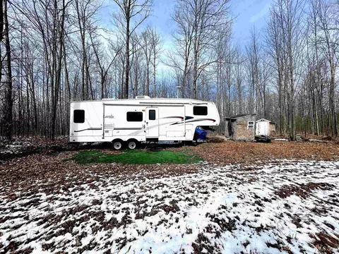 40 Acres N Fordville, Hardwood, MI 49834