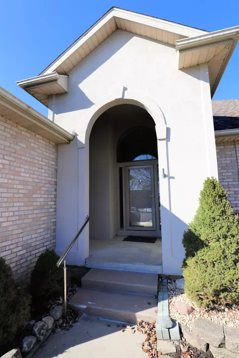 Exterior - 198 Primrose, Flushing, MI 48433 photo 2 of 13