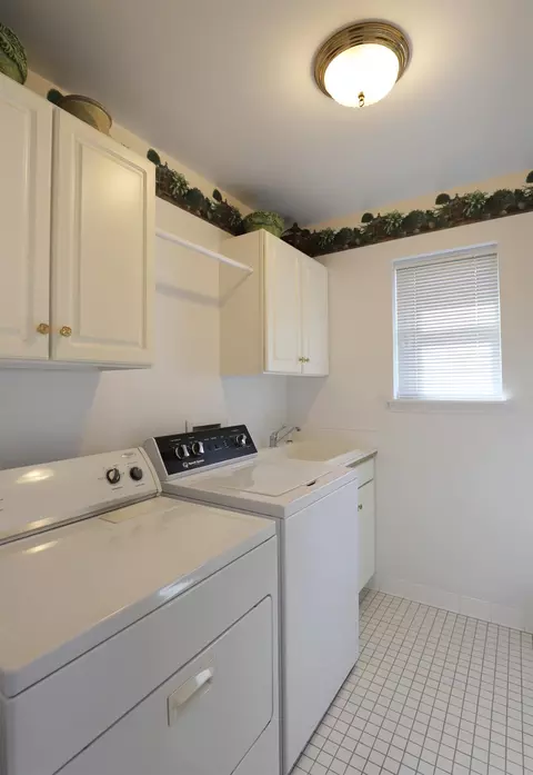 Other - 198 Primrose, Flushing, MI 48433 photo 4 of 5