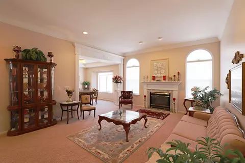 Living - 198 Primrose, Flushing, MI 48433 photo 1 of 3