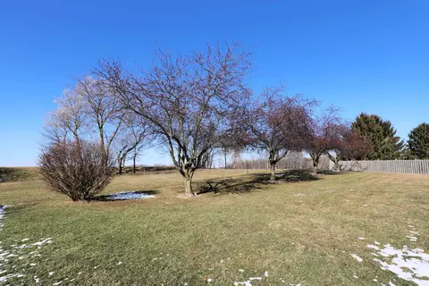Exterior - 198 Primrose, Flushing, MI 48433 photo 8 of 13