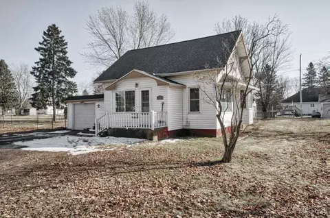 717 Henford, Kingsford, MI 49802