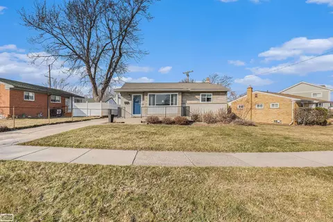 1143 N Stephen, Clawson, MI 48017