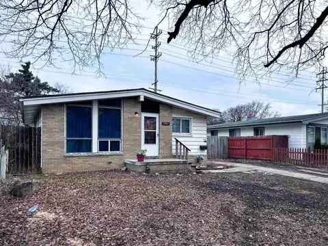 1109 Macdonald, Flint, MI 48507