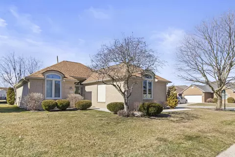 46591 Palomino #14, Macomb, MI 48044