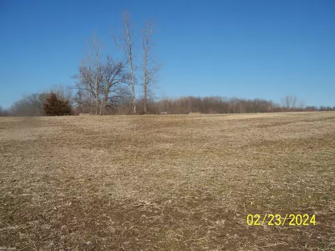 7141 Arendt Rd, Brockway, MI 48097