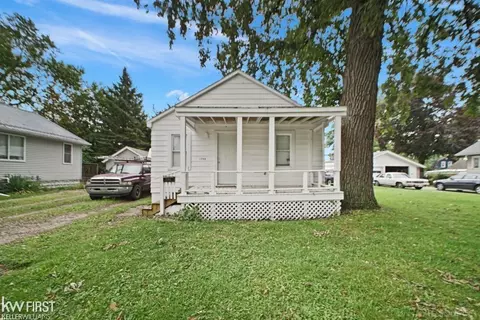 1704 Mcbrady, Port Huron, MI 48060