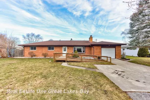 5398 Silvercrest, Saginaw, MI 48638