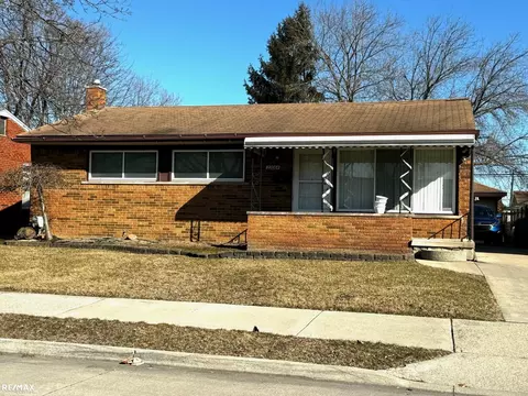 22064 Schroeder, Eastpointe, MI 48021