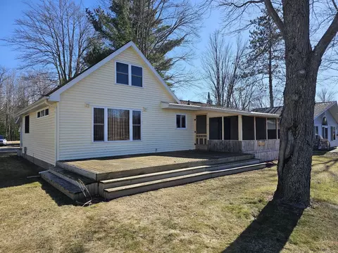 3839 Lakeshore, Gladwin, MI 48624