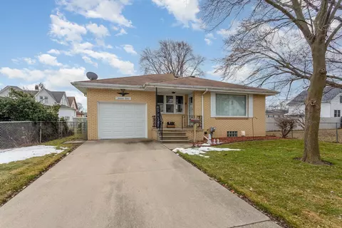 1912 15th, Bay City, MI 48708