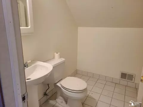 Bath - 3867 Ohara, Carleton, MI 48117 photo 3 of 4