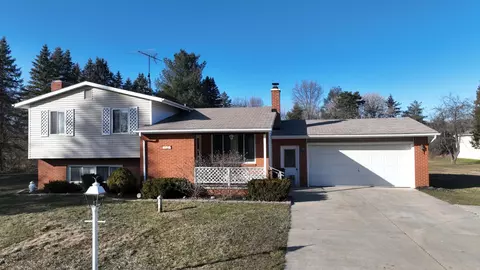 Exterior - 6416 W Stanley, Mount Morris, MI 48458 photo 2 of 7