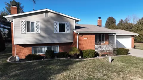 6416 W Stanley, Mount Morris, MI 48458