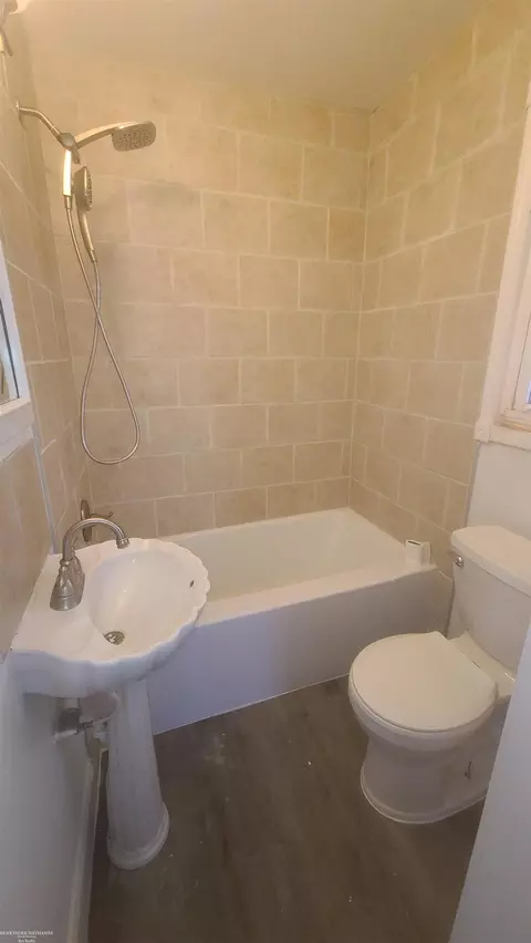 Bath - 5675 Gratiot, Saint Clair, MI 48079 photo 2 of 2