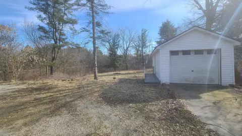 Exterior - 5675 Gratiot, Saint Clair, MI 48079 photo 3 of 4
