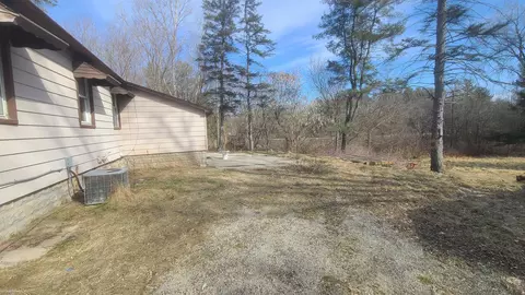 Exterior - 5675 Gratiot, Saint Clair, MI 48079 photo 2 of 4
