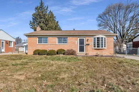 11747 Fairview, Sterling Heights, MI 48312