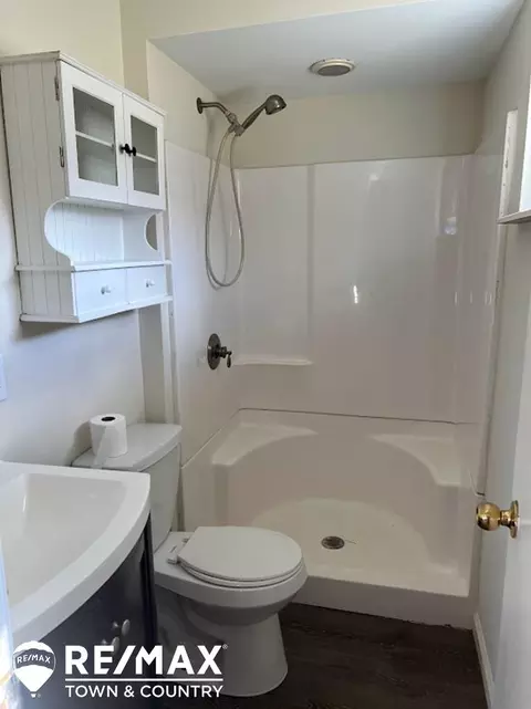 Bath - 8377 Neff, Mount Morris, MI 48458 photo 2 of 3