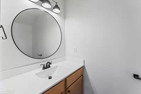 Bath - 418 W 2nd, Flint, MI 48503 photo 1 of 4