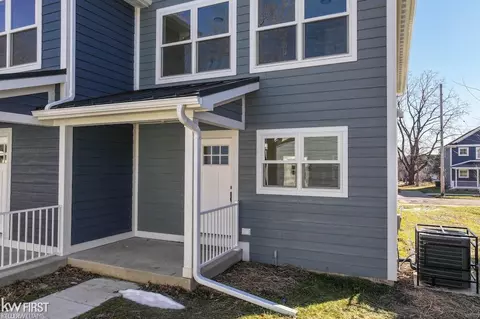 Exterior - 424 W 2nd, Flint, MI 48503 photo 4 of 6