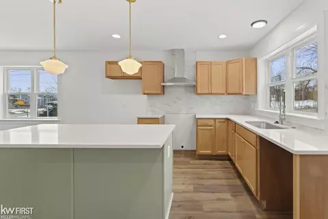 Kitchen - 424 W 2nd, Flint, MI 48503 photo 3 of 5