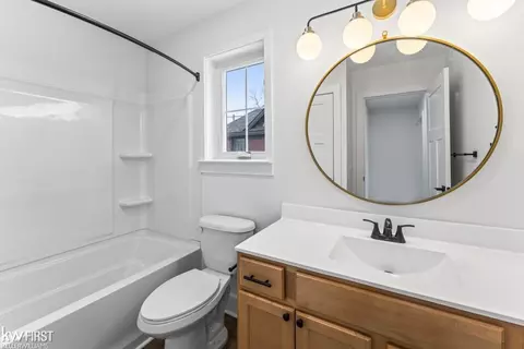 Bath - 427 W Second, Flint, MI 48503 photo 3 of 3