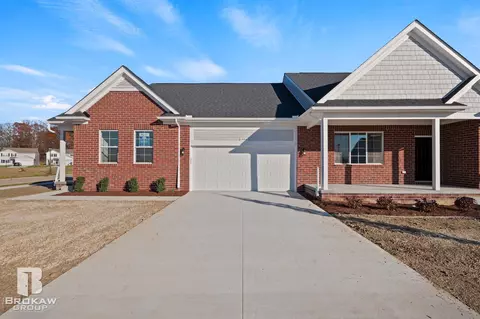 1444 Lincoln, Lapeer, MI 48446