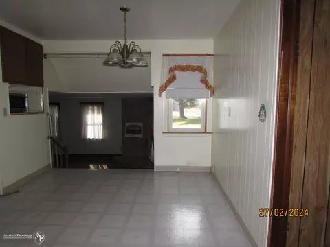 Kitchen - 8440 E Bristol #HOUSE & POLE BARN, Davison, MI 48423 photo 4 of 4