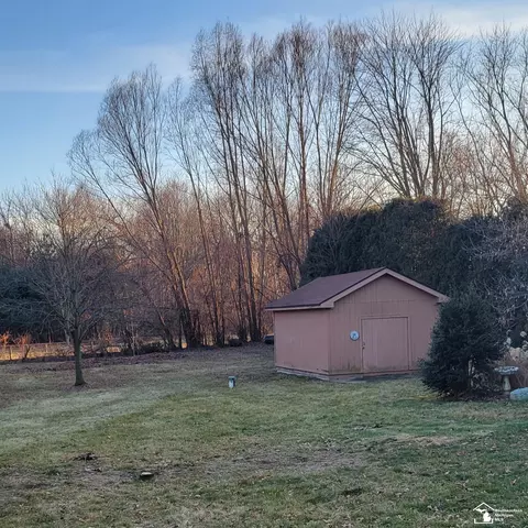 Exterior - 1349 Smith, Temperance, MI 48182 photo 4 of 5