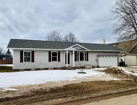 1023 Baldwin, Negaunee, MI 49866